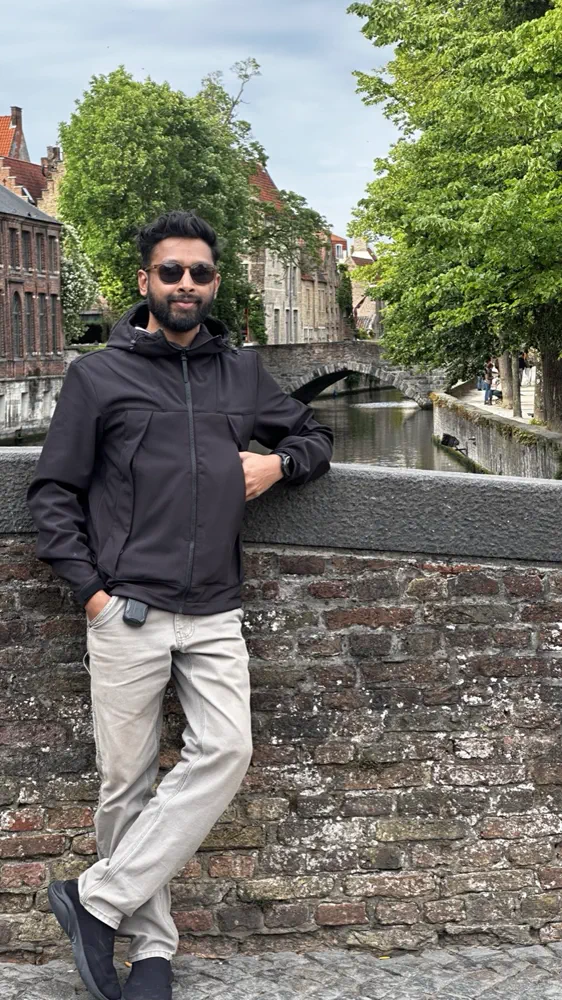 Canal bridge in Bruges